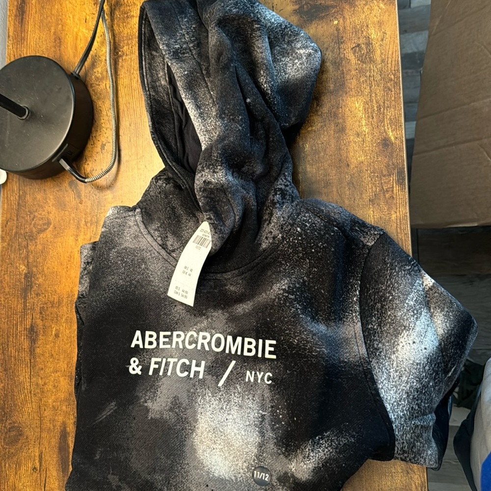 Boys hoodie size 11/12